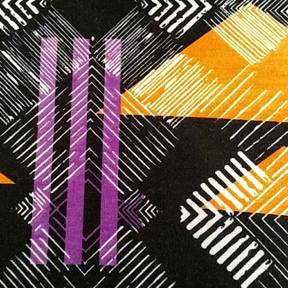 LulaRoe Irma Abstract Short Sleeve T-Shirt Top In Multi Color Size S - Picture 3 of 6